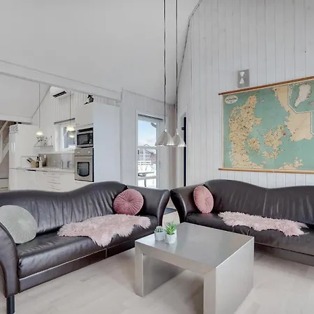 Holiday home Four-bedroom In Tarm