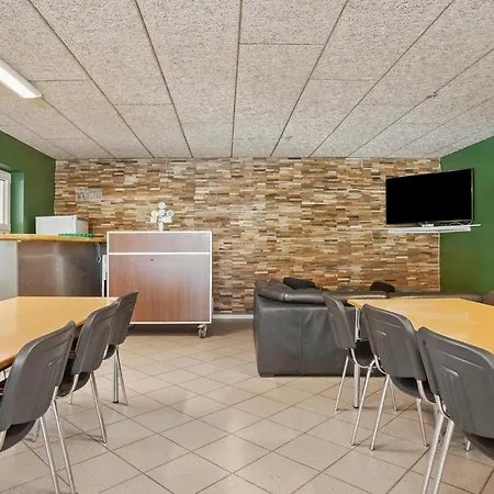 Holiday home Four-bedroom In