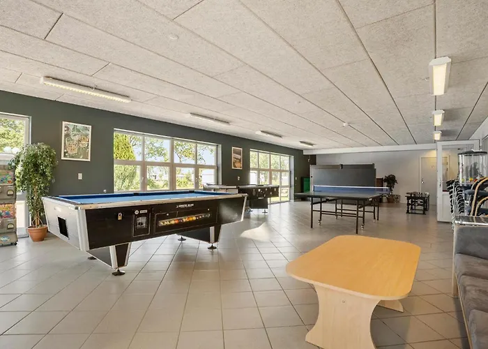بيت للعطل Four-bedroom In